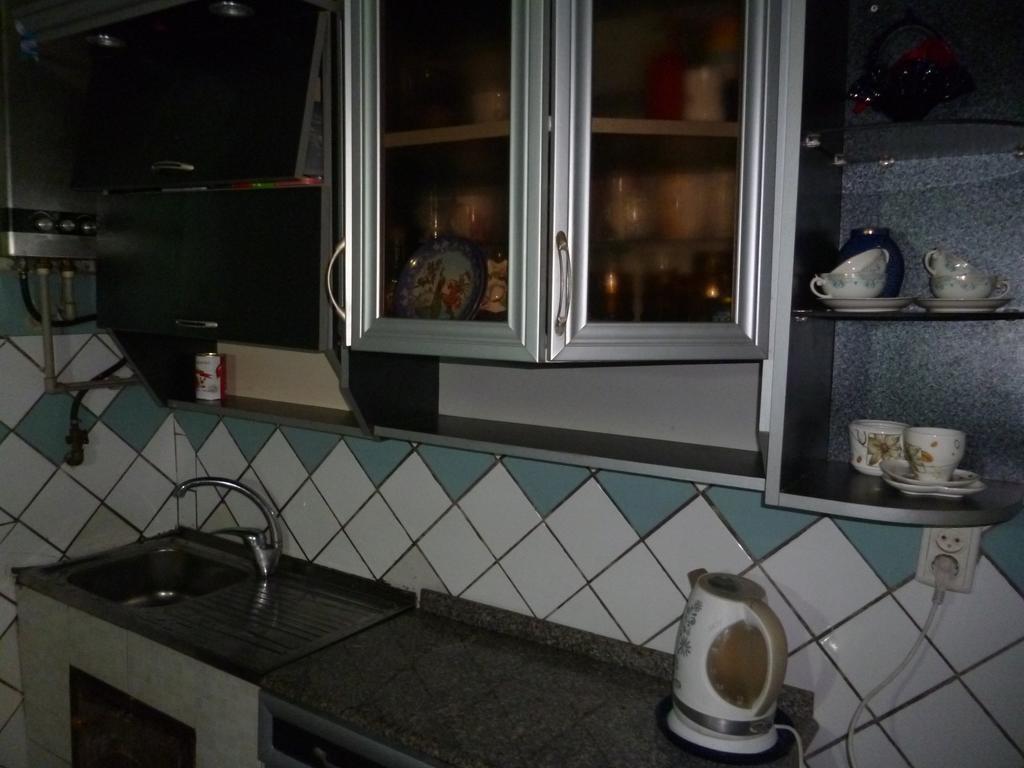 Guest House Elena Махинари Екстериор снимка