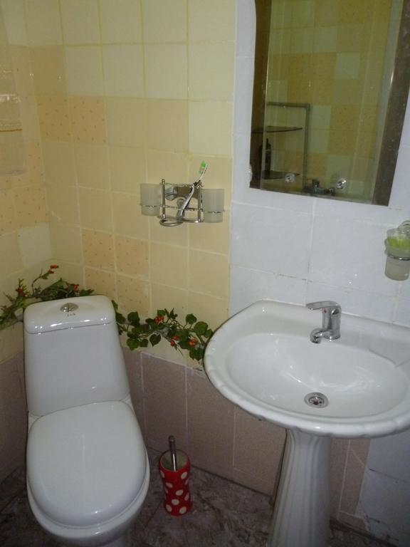 Guest House Elena Махинари Екстериор снимка