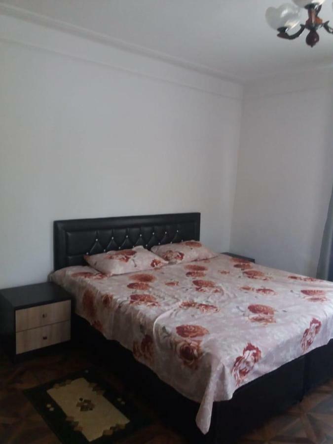 Guest House Elena Махинари Екстериор снимка